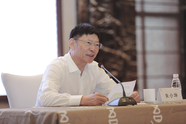 心無旁騖做實業，我心里踏實！